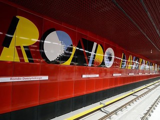 II linia warszawskiego metra już uruchomiona