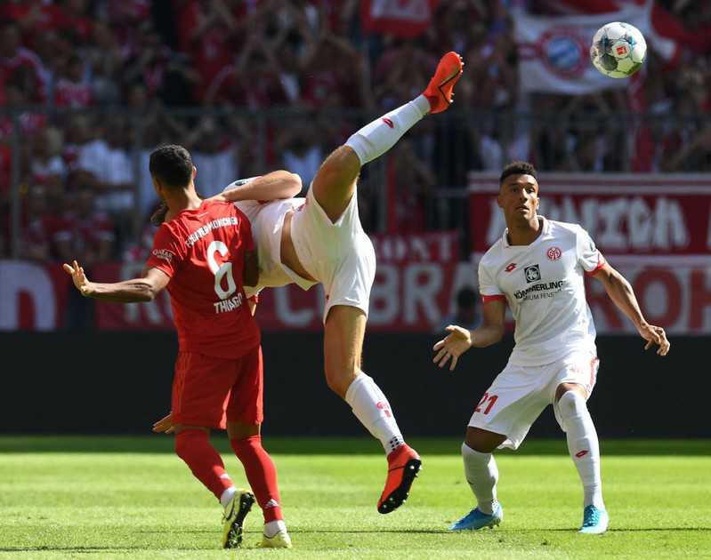 Liga niemiecka: Gol Lewandowskiego, popis Bayernu