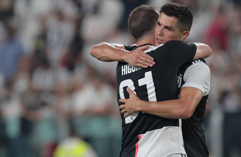 Juventus beat Napoli in 4-3 thriller