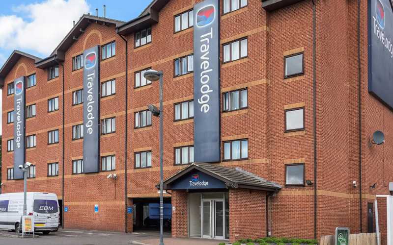 Travelodge offers more jobs to school-run parents