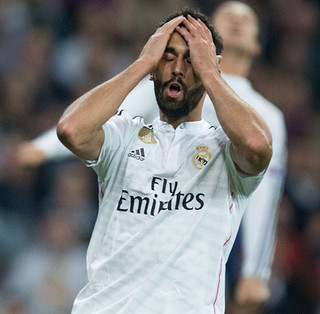 Real Madrid made to sweat by never-say-die Schalke but shock averted
