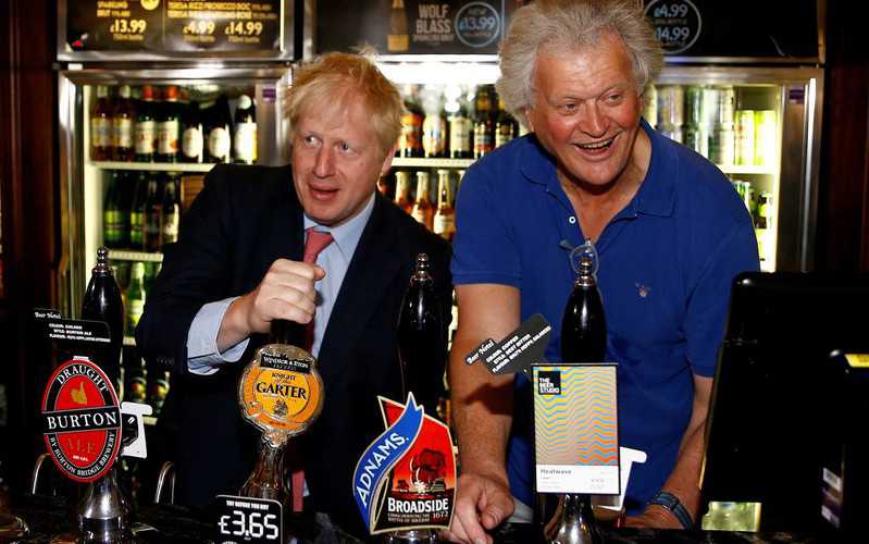 Wetherspoon obniża ceny piwa. Chce pokazać, że "Brexit to zysk"