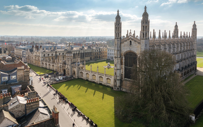 Cambridge University lets in record level of state school pupils 