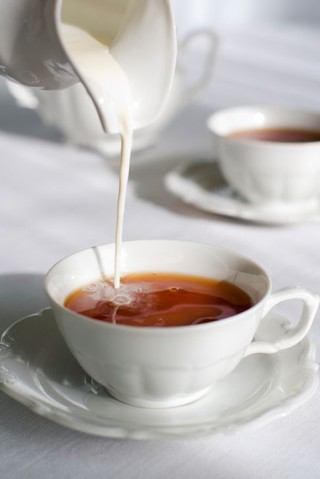 Większość Brytyjczyków nie wie, jak zrobić herbatę