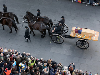 Richard III is taken to last resting place