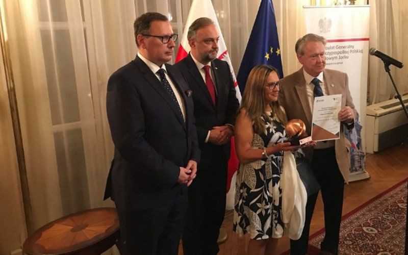 USA: Parents of a soldier who died saving a Pole with the "Honorary Polish Ambassador" award