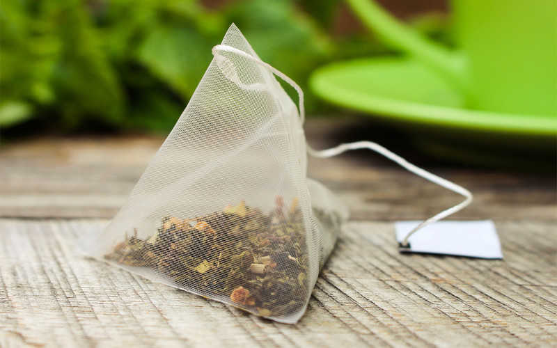 Scientists: Tea bags carry "billions of plastic particles"