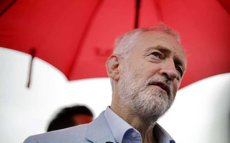 Partia Pracy: Na czele rządu tymczasowego musi stać Corbyn