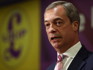 Farage: "Brytyjczycy czują się nieswojo przez imigrantów"