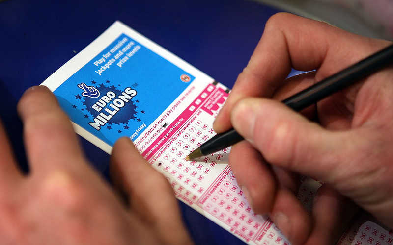 Ktoś w UK wygrał £170 mln. National Lottery szuka milionera