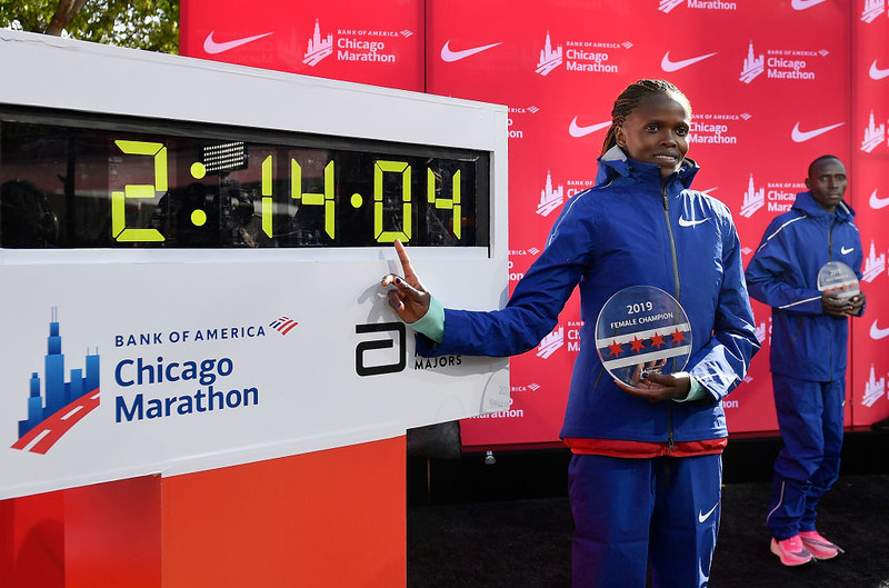 Maraton w Chicago: Kosgei wynikiem 2:14.04 ustanowiła rekord świata