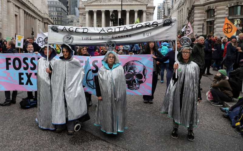 Extinction Rebellion continues to protest despite a police ban