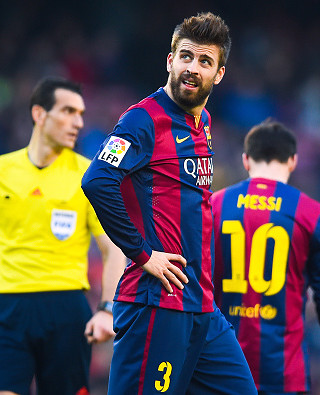 Pique to make 300th match in Barca