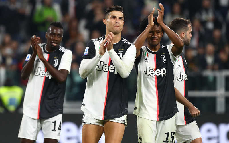 Wygrana Juventusu, Szczęsny rezerwowym