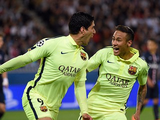 PSG 1-3 Barcelona: Suarez double gives visitors big advantage