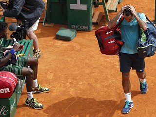 Roger Federer beaten in Monte Carlo Masters third round by Gaël Monfils
