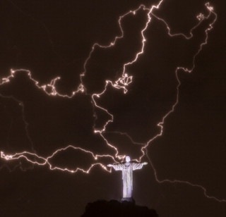 Lightning Strike Damages Rio's Jesus Statue