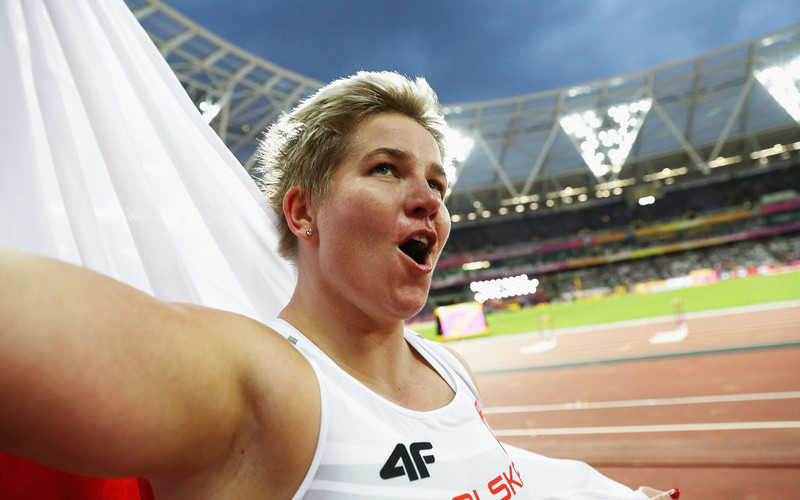 Anita Włodarczyk will receive her gold medal from the Olympic Games in London