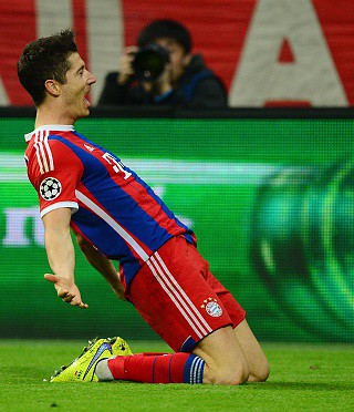 "Bayern Munich striker Robert Lewandowski is back, in all of his greatness" - world media said