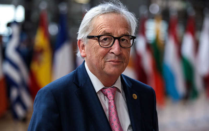 Juncker przejdzie operację. Zastąpi go Timmermans