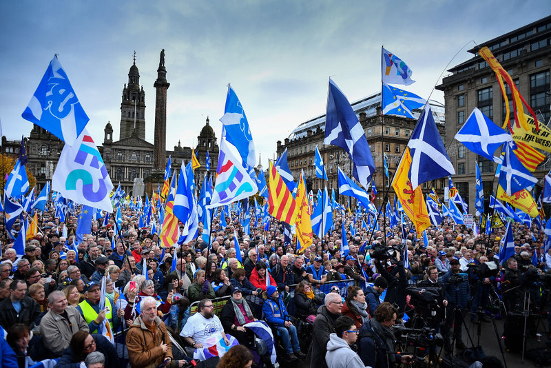 Nicola Sturgeon: "Give Scotland's future to Scotland"