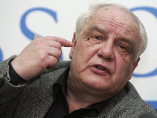 Russian dissident Vladimir Bukovsky facing abuse image charges