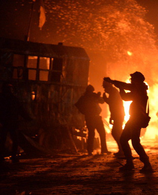 Nocne bitwy w Kijowie. Polowanie na "tituszków"