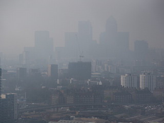 Londyńczycy mają dość skażonego powietrza. "Cameron i Miliband muszą coś z tym zrobić"