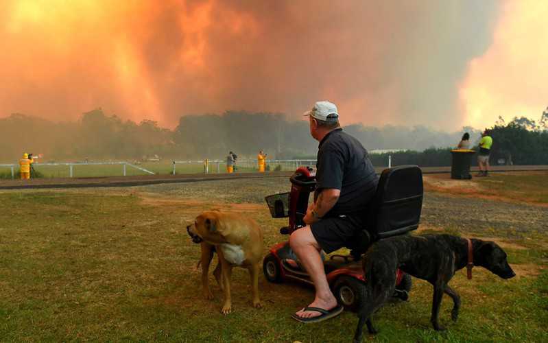 Australia fires rage out of control on 'catastrophic' day