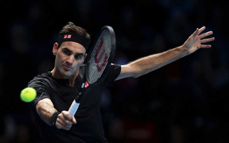 ATP Finals: Federer pokonał Djokovica i awansował do półfinału 