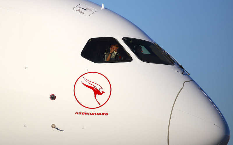 Qantas' historic non-stop London to Sydney test flight lands