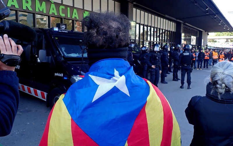 Hiszpania: Policyjne interwencje przeciwko separatystom w Katalonii