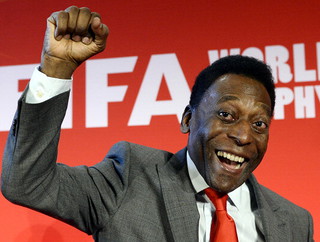 Pele in hospital after prostate surgery