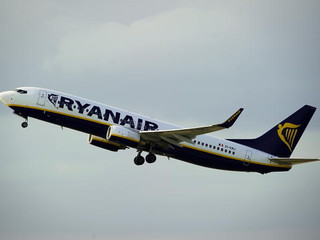 Ryanair realizuje więcej połączeń z polskich lotnisk