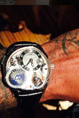 Carmelo Anthony shows off his $565,000 watch on Instagram