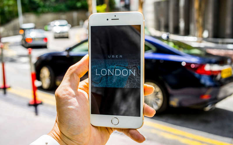 Uber "loses licence to operate in London from midnight"