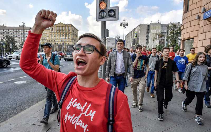 Ponad połowa młodych Rosjan chce opuścić swój kraj