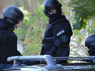 Planowali zamach terrorystyczny w Polsce? ABW zatrzymała 3 podejrzanych