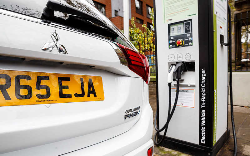 New car sales fall again as UK demand for diesel vehicles dives