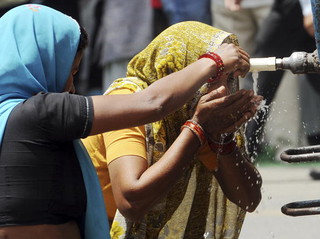 Śmiertelne upały w Indiach: Już ponad tysiąc ofiar