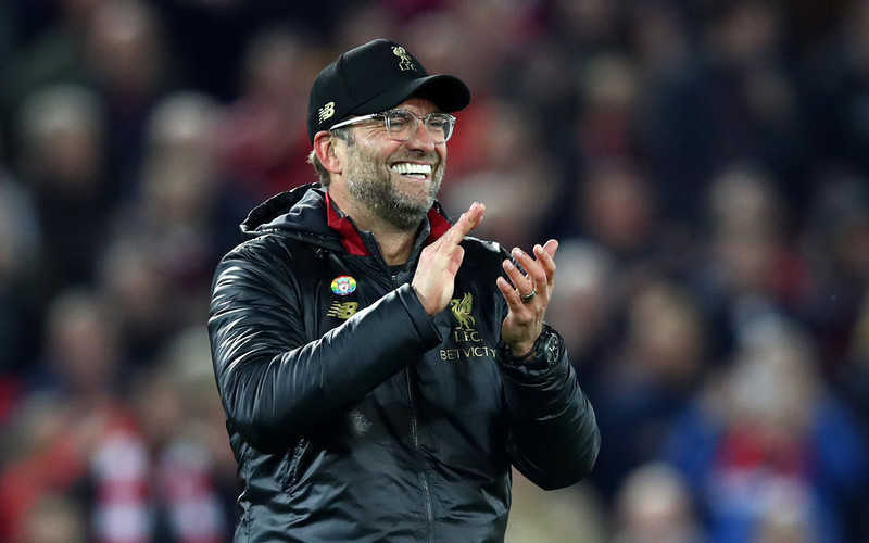 Jürgen Klopp signs Liverpool contract extension to 2024