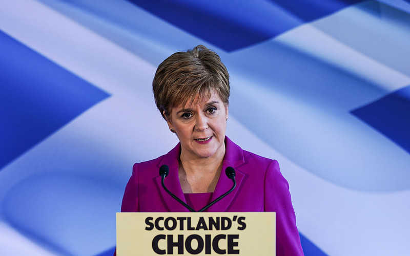 Sturgeon: Johnson nie ma prawa blokować referendum w Szkocji