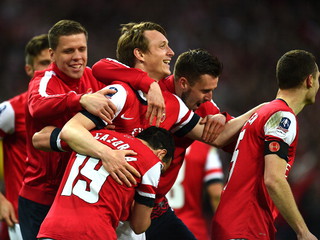 Arsenal ze Szczęsnym powalczy o rekordowe 12. trofeum 