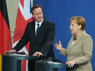 Merkel not ruling out EU treaty change after Cameron talks