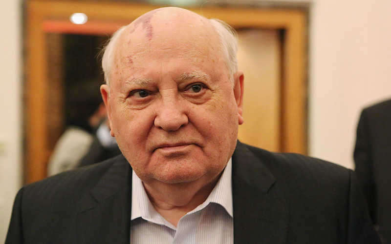 Gorbaczow w szpitalu z zapaleniem płuc 