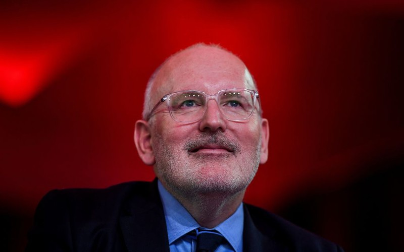 Brexit: Timmermans 'love letter' says UK always welcome back in EU