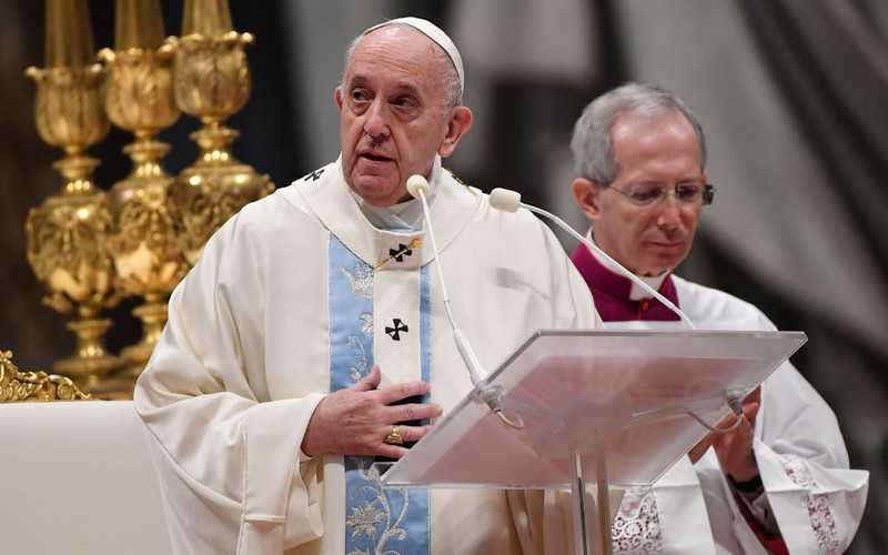 Papież przeprosił za to, że stracił cierpliwość w sylwestrowy wieczór