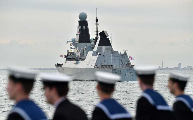 Royal Navy będzie eskortować brytyjskie statki