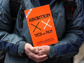 Amnesty to attack Irish abortion legislation