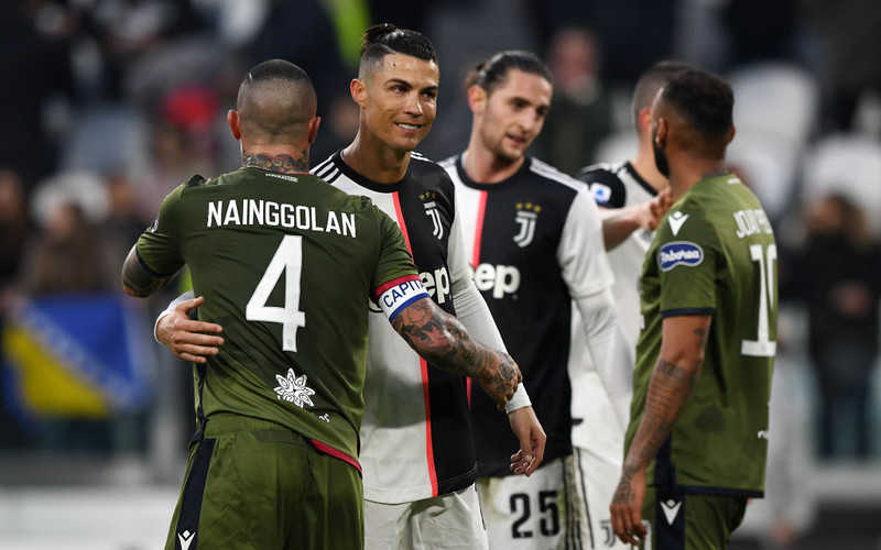 Liga włoska: Remis Milanu w debiucie Ibrahimovica, trzy gole Ronaldo
